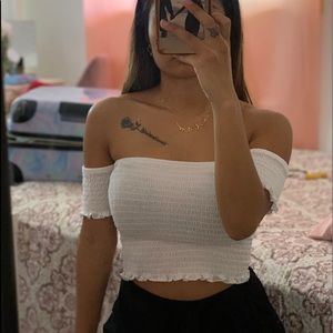 Bozzolo | White Off Shoulder Top w/ Raffle Edges